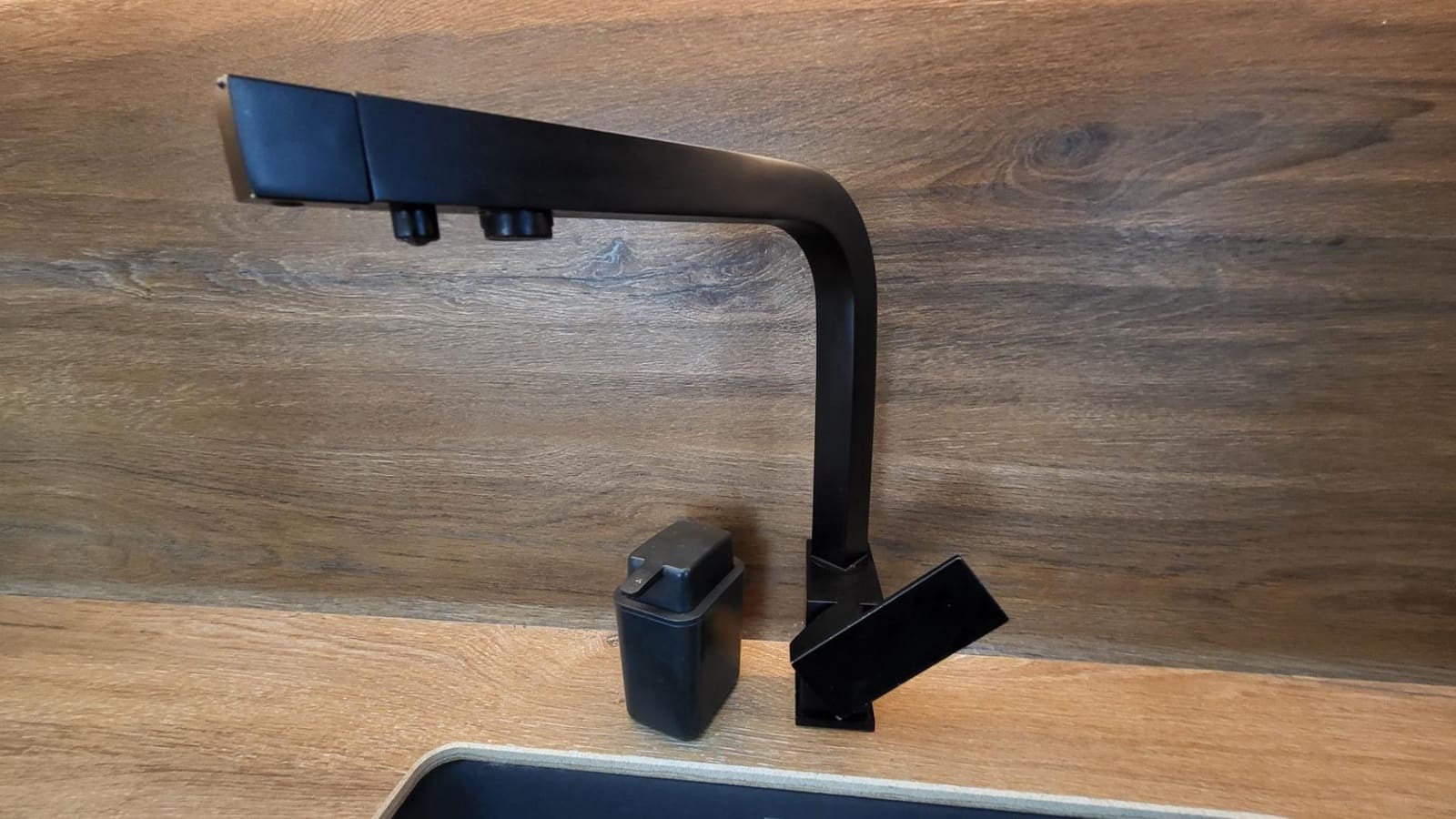 2 soveværelse Lejlighed til salg i Arenales del Sol med swimmingpool - € 340.000 (Ref: 9282225)