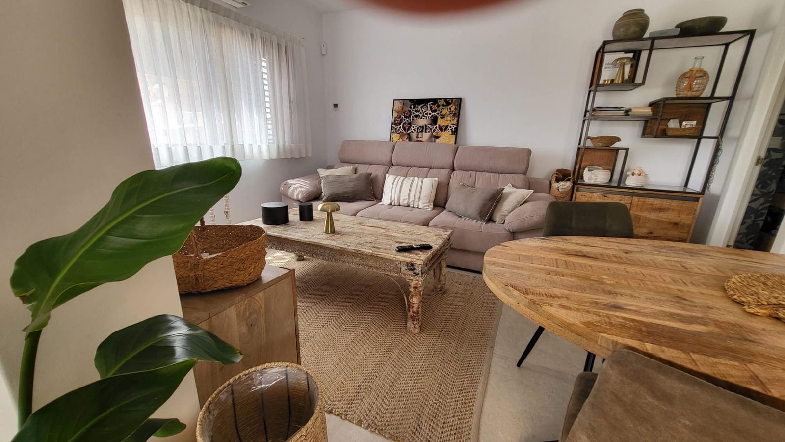 2 soveværelse Lejlighed til salg i Arenales del Sol med swimmingpool - € 340.000 (Ref: 9282225)