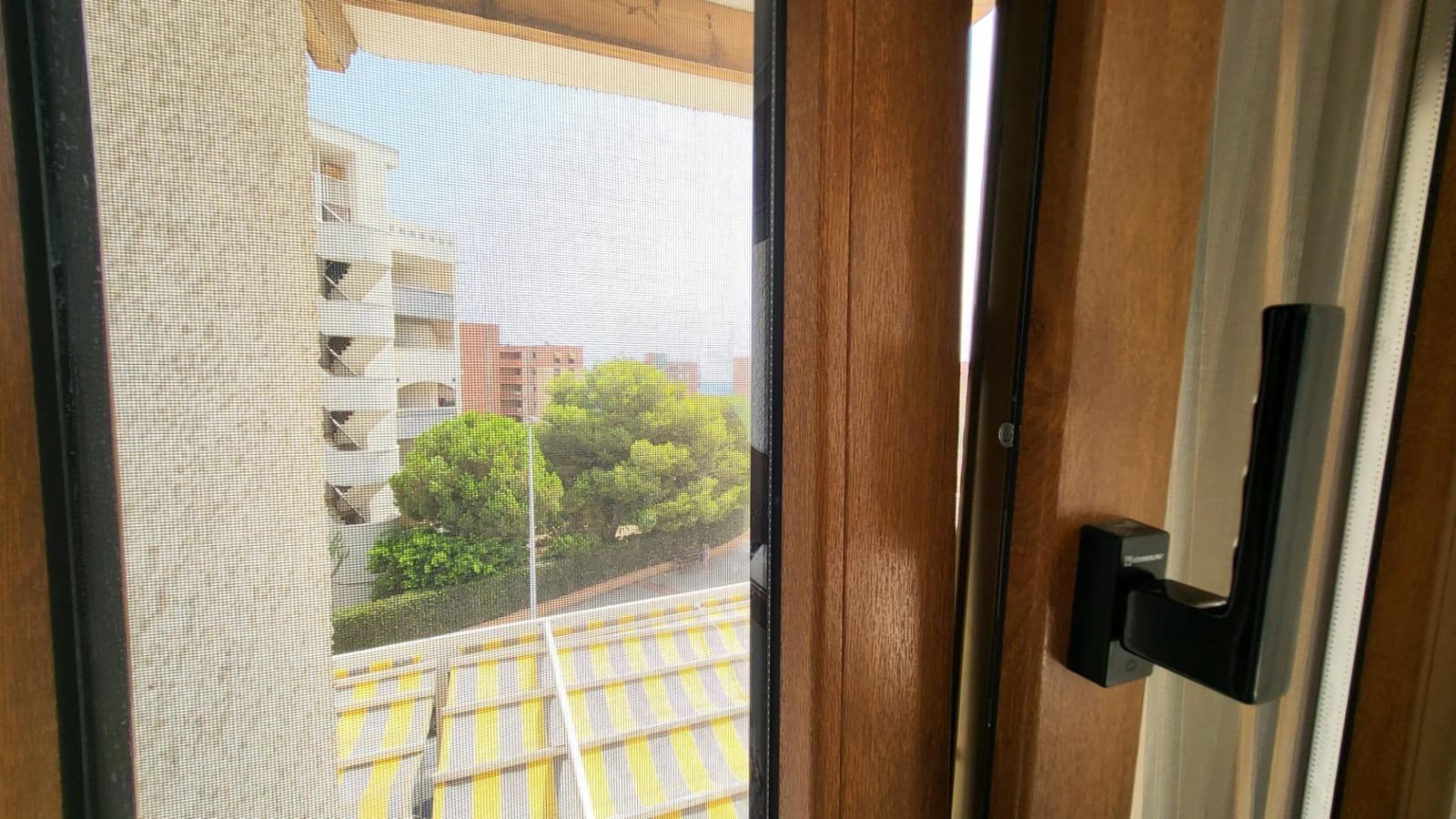 2 soveværelse Lejlighed til salg i Arenales del Sol med swimmingpool - € 340.000 (Ref: 9282225)