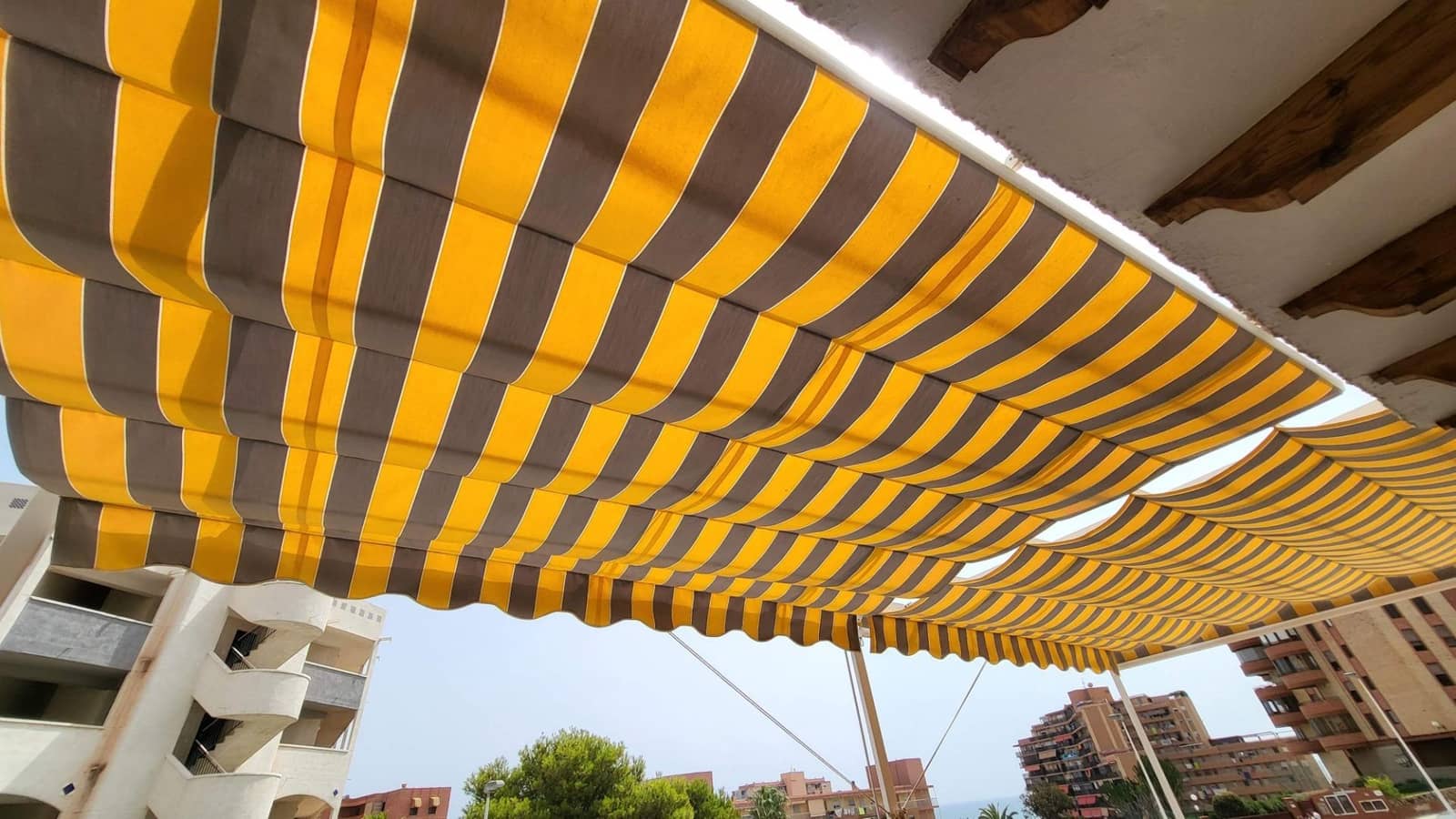 2 soveværelse Lejlighed til salg i Arenales del Sol med swimmingpool - € 340.000 (Ref: 9282225)