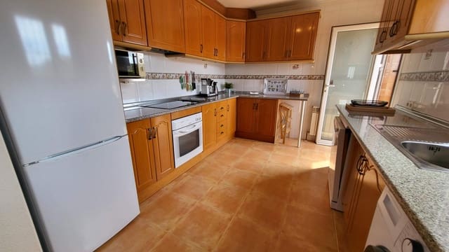 3 makuuhuone Huvila myytävänä paikassa Gran Alacant, Santa Pola mukana uima-altaan 
autotalli - 525 000 € (Ref: 9376714)