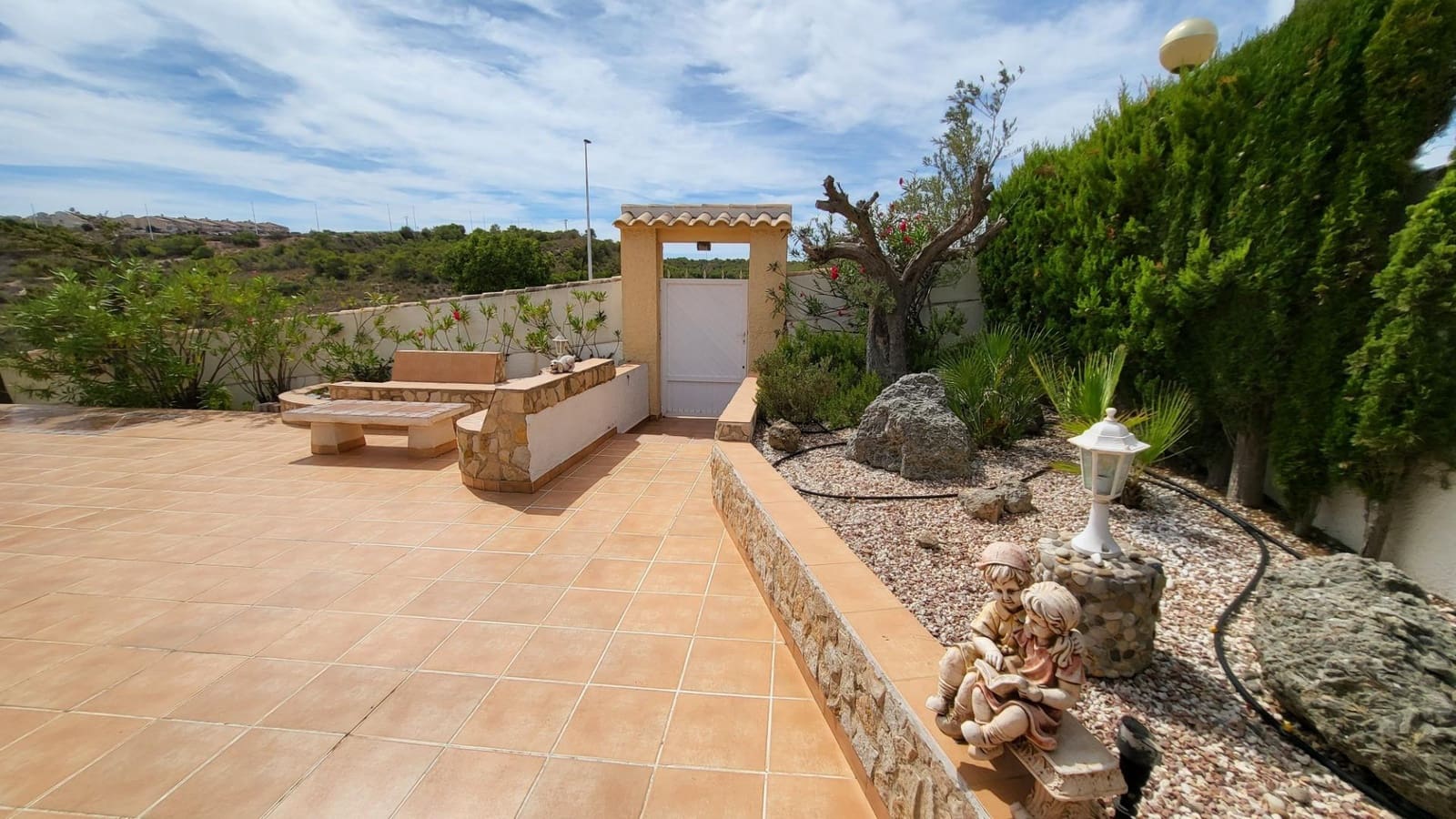 3 makuuhuone Huvila myytävänä paikassa Gran Alacant mukana uima-altaan 
autotalli - 525 000 € (Ref: 9376714)