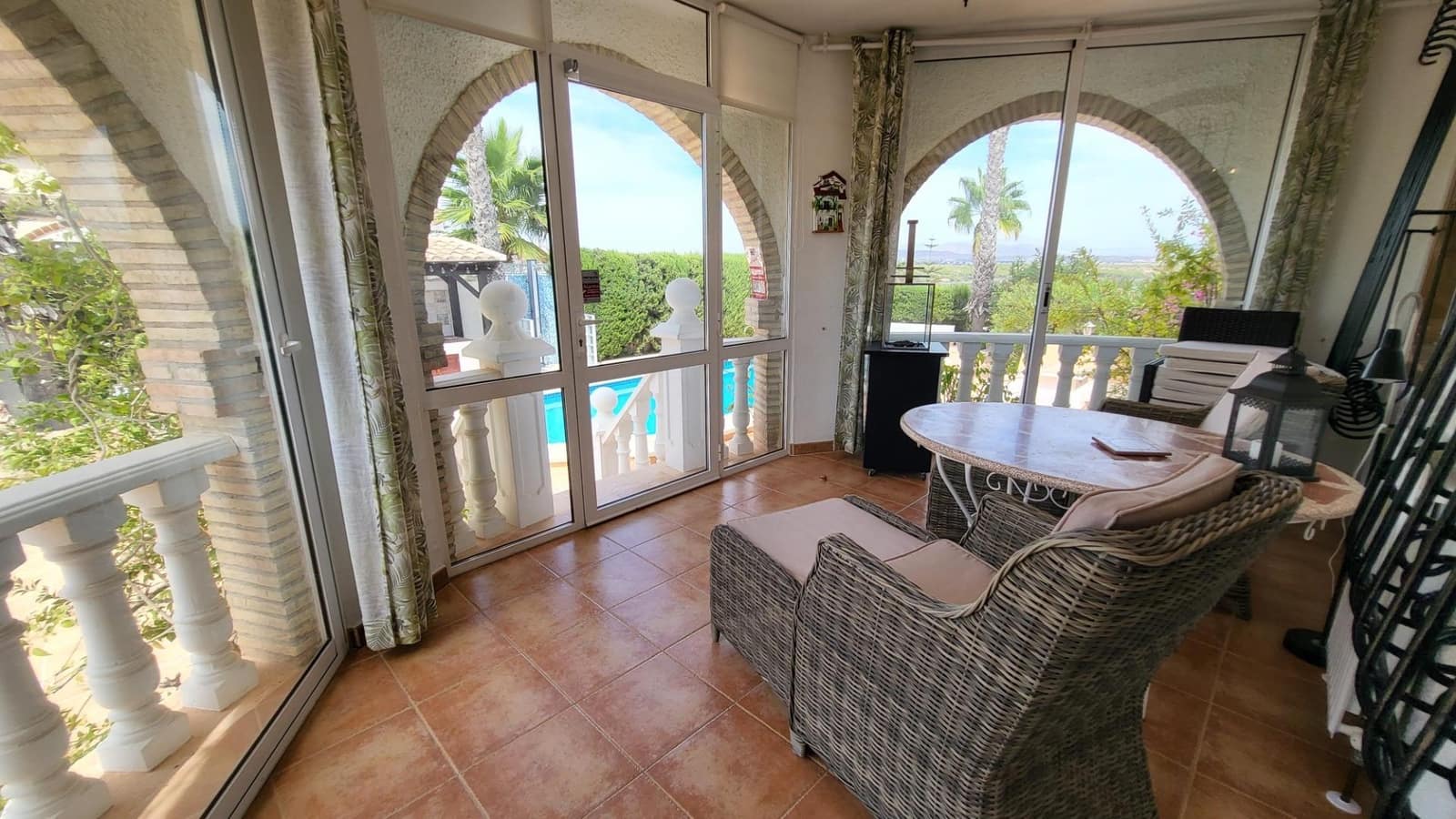 3 makuuhuone Huvila myytävänä paikassa Gran Alacant mukana uima-altaan 
autotalli - 525 000 € (Ref: 9376714)