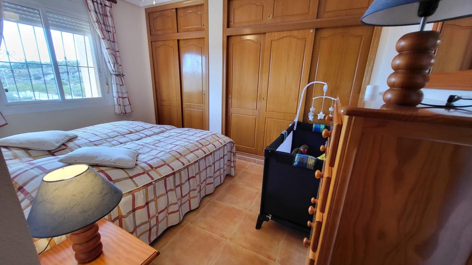 3 makuuhuone Huvila myytävänä paikassa Gran Alacant mukana uima-altaan 
autotalli - 525 000 € (Ref: 9376714)