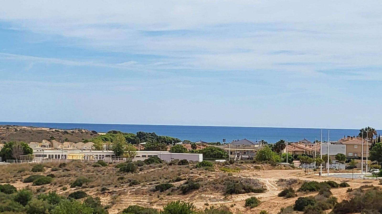 3 makuuhuone Huvila myytävänä paikassa Gran Alacant mukana uima-altaan 
autotalli - 525 000 € (Ref: 9376714)