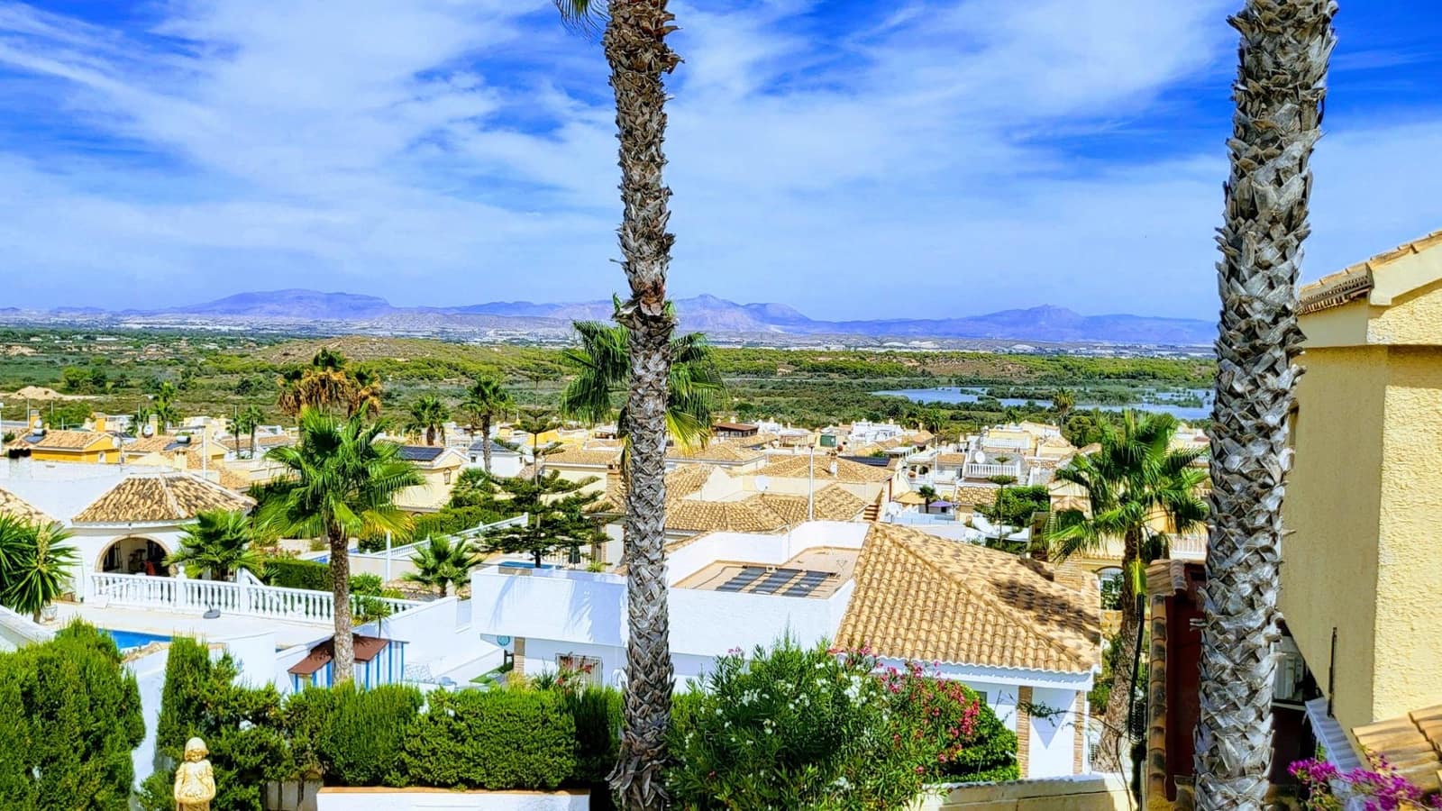 3 makuuhuone Huvila myytävänä paikassa Gran Alacant mukana uima-altaan 
autotalli - 525 000 € (Ref: 9376714)