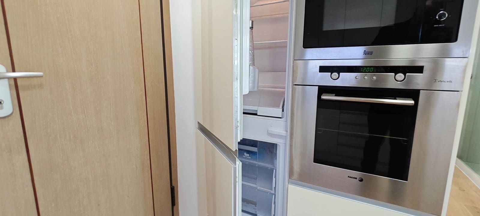 2 chambre Appartement à vendre à Playa de San Juan avec piscine - 410 000 € (Ref: 9730260)