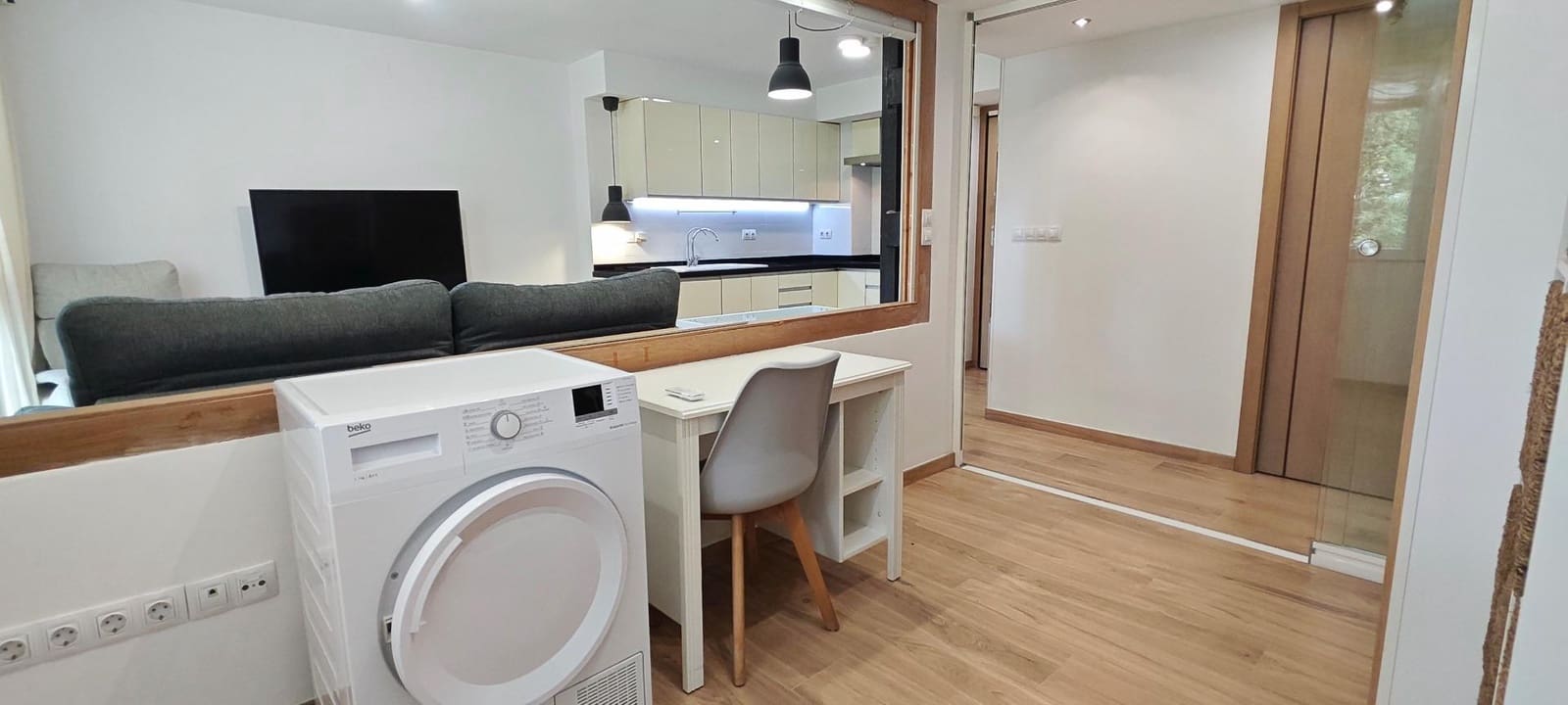 2 chambre Appartement à vendre à Playa de San Juan avec piscine - 410 000 € (Ref: 9730260)