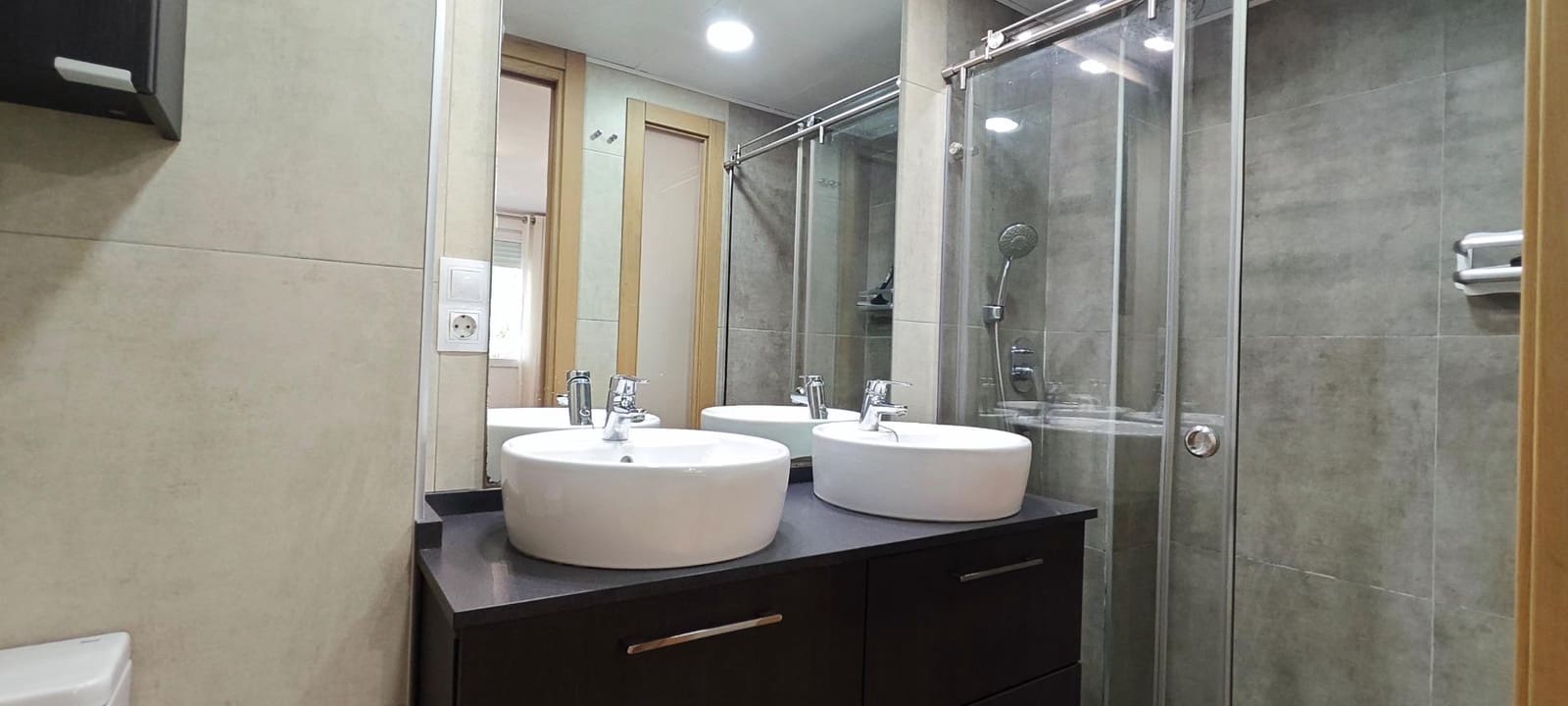 2 chambre Appartement à vendre à Playa de San Juan avec piscine - 410 000 € (Ref: 9730260)