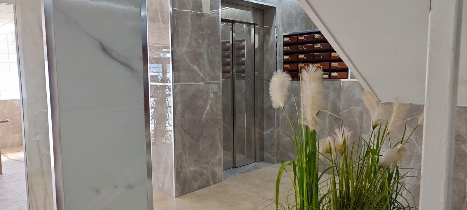 2 chambre Appartement à vendre à Playa de San Juan avec piscine - 410 000 € (Ref: 9730260)