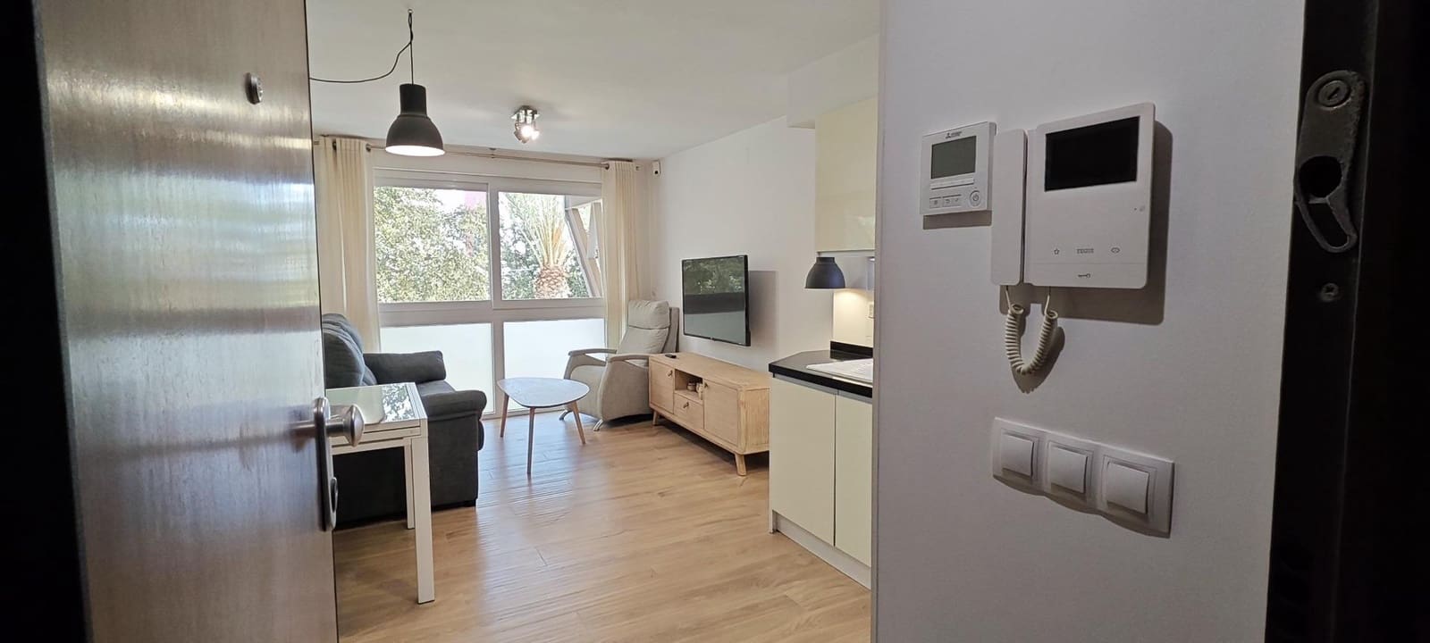 2 chambre Appartement à vendre à Playa de San Juan avec piscine - 410 000 € (Ref: 9730260)