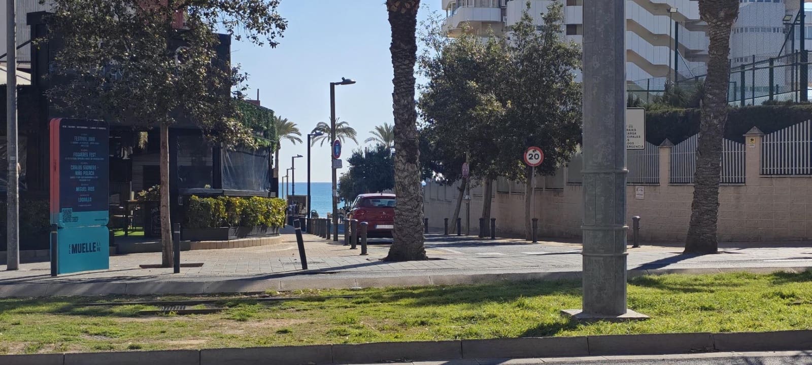 2 chambre Appartement à vendre à Playa de San Juan avec piscine - 410 000 € (Ref: 9730260)