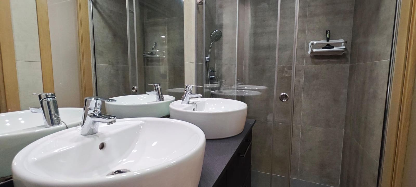 2 bedroom Apartment for sale in Playa de San Juan with pool - € 349,750 (Ref: 9730260)