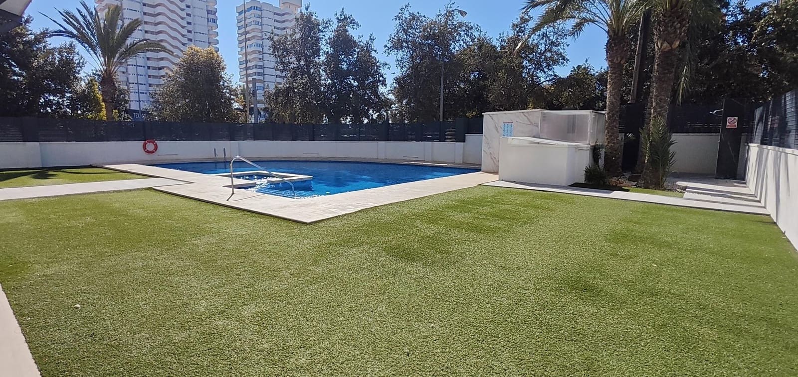 2 bedroom Apartment for sale in Playa de San Juan with pool - € 349,750 (Ref: 9730260)