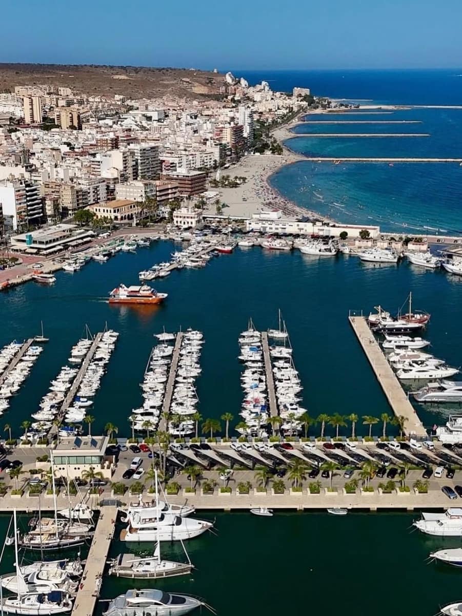 3 bedroom Flat for sale in Santa Pola - € 209,750 (Ref: 9735601)