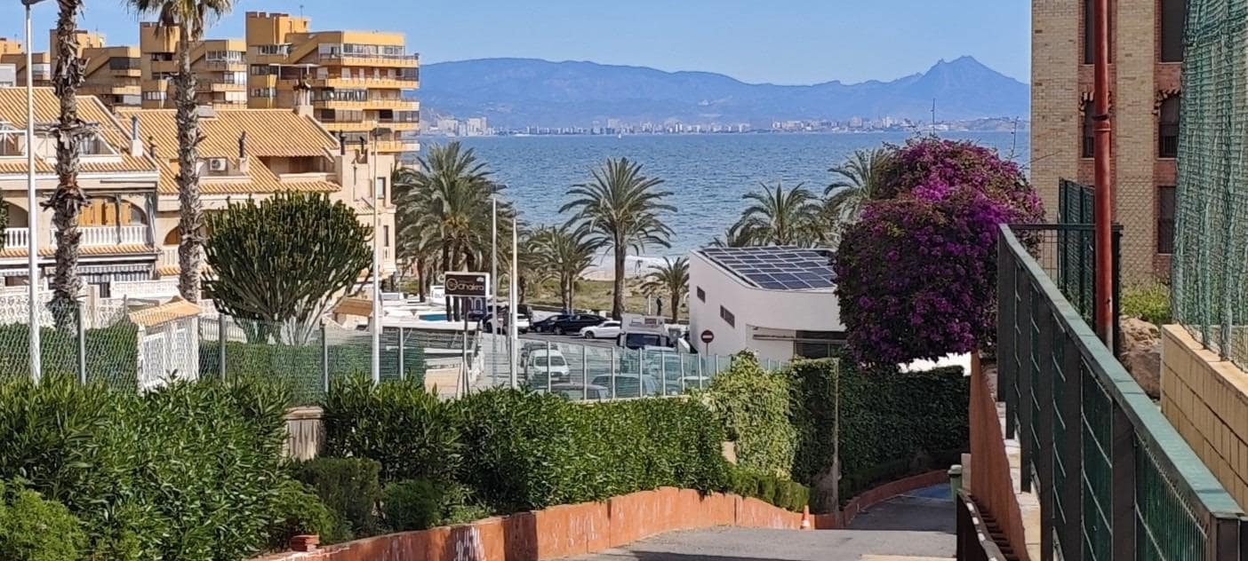 3 sovrum Lägenhet till salu i Arenales del Sol med pool garage - 335 500 € (Ref: 9752047)