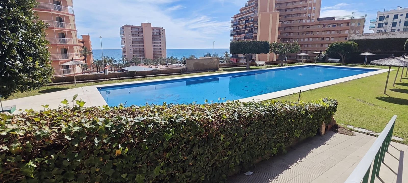 3 sovrum Lägenhet till salu i Arenales del Sol med pool garage - 335 500 € (Ref: 9752047)