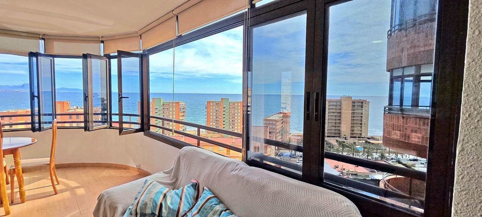 3 sovrum Lägenhet till salu i Arenales del Sol med pool garage - 335 500 € (Ref: 9752047)