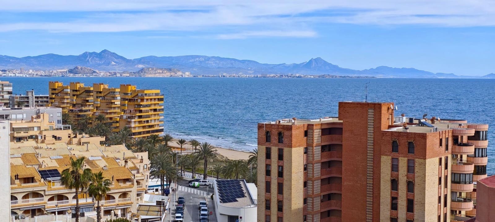 3 sovrum Lägenhet till salu i Arenales del Sol med pool garage - 335 500 € (Ref: 9752047)