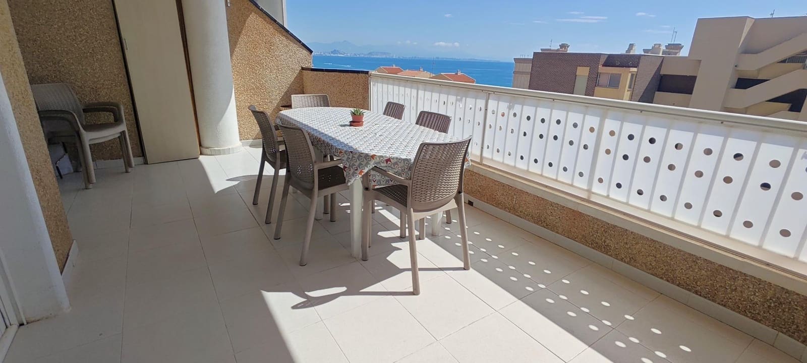 3 sovrum Lägenhet till salu i Arenales del Sol med garage - 447 000 € (Ref: 9911084)