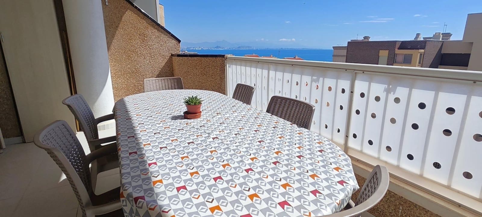 3 sovrum Lägenhet till salu i Arenales del Sol med garage - 447 000 € (Ref: 9911084)