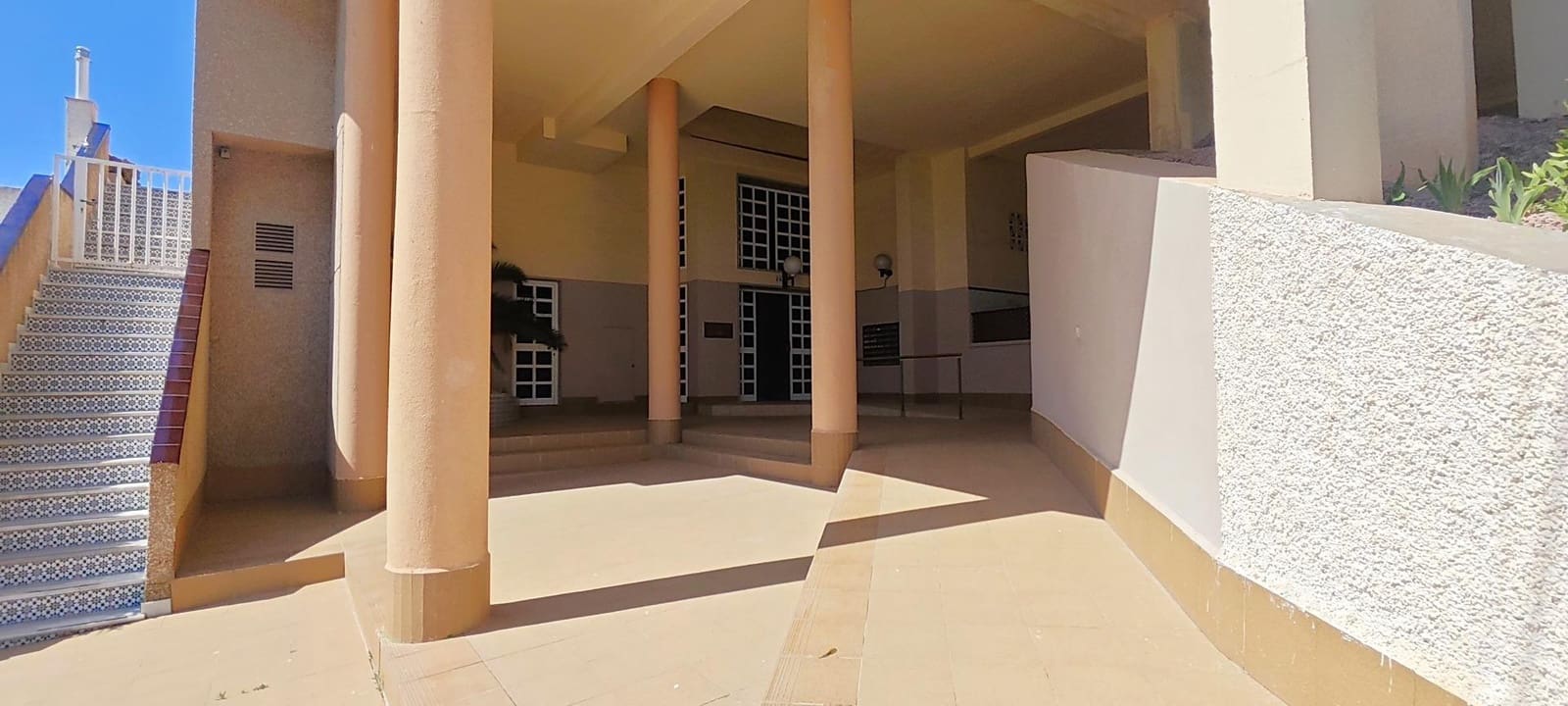 3 sovrum Lägenhet till salu i Arenales del Sol med garage - 447 000 € (Ref: 9911084)