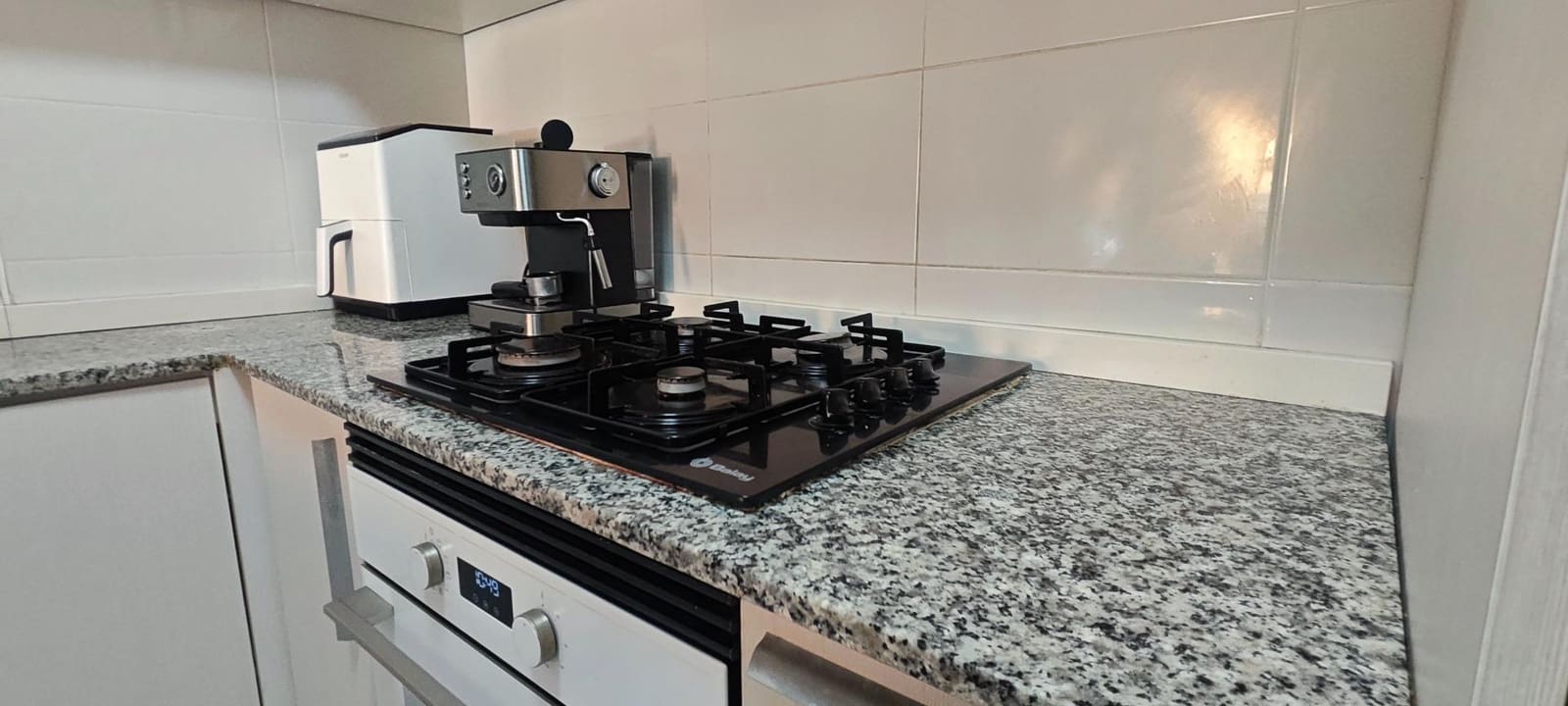 3 sovrum Lägenhet till salu i Arenales del Sol med garage - 447 000 € (Ref: 9911084)
