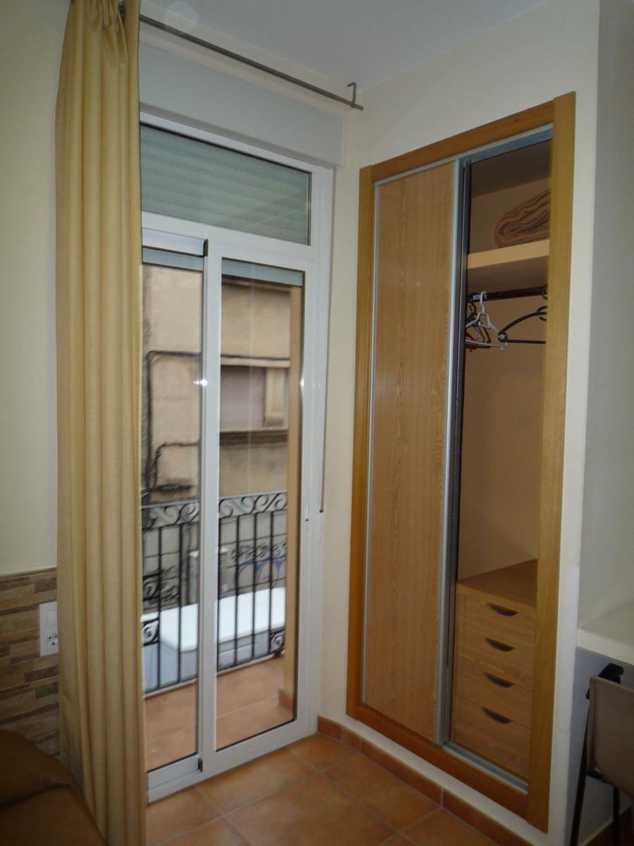 21 slaapkamer Appartement te koop in Alicante stad - € 1.295.000 (Ref: 9913194)