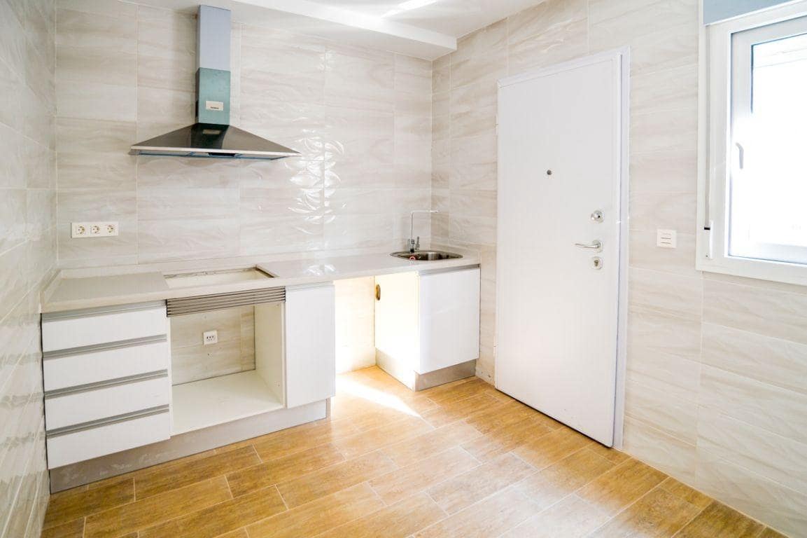 2 Zimmer Apartment zu verkaufen in Gran Alacant mit Pool - 350.000 € (Ref: 9934228)