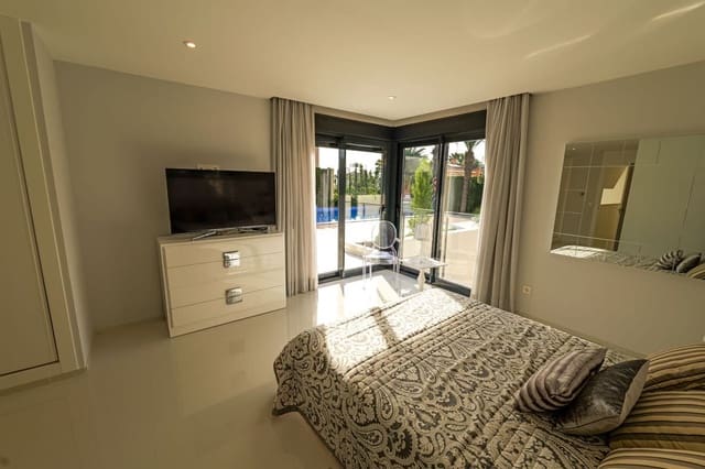 3 camera da letto Villa in vendita in La Veleta, Torrevieja con piscina garage - 1.630.000 € (Rif: 9966677)