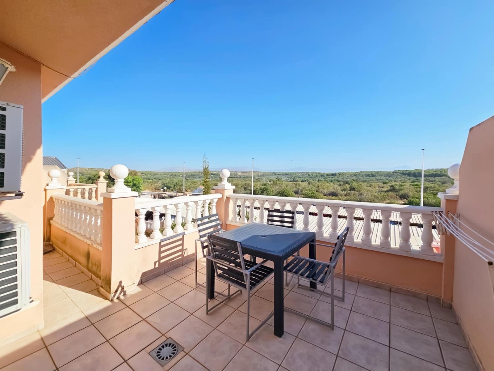 2 Zimmer Bungalow zu verkaufen in Gran Alacant mit Pool Garage - 269.900 € (Ref: 10005683)