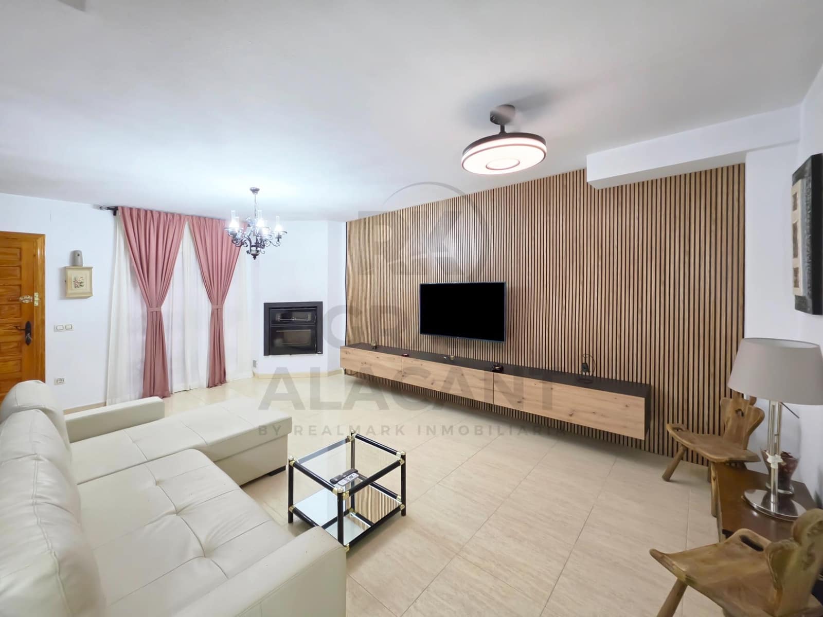 3 bedroom Bungalow for sale in Gran Alacant with pool - € 307,900 (Ref: 10017573)