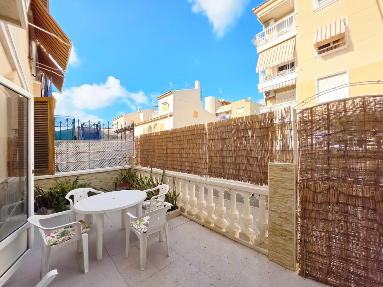 4 bedroom Bungalow for sale in Santa Pola - € 199,990 (Ref: 10020985)