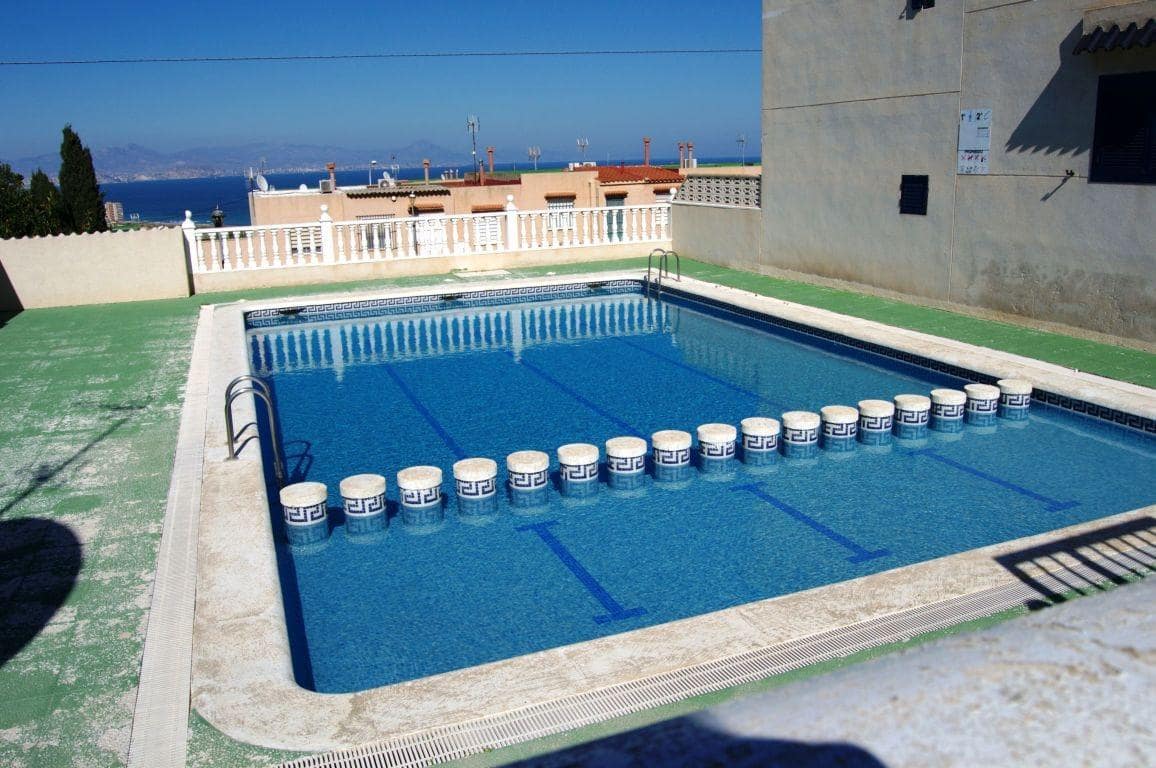 2 bedroom Bungalow for sale in Gran Alacant with pool - € 210,000 (Ref: 10020986)