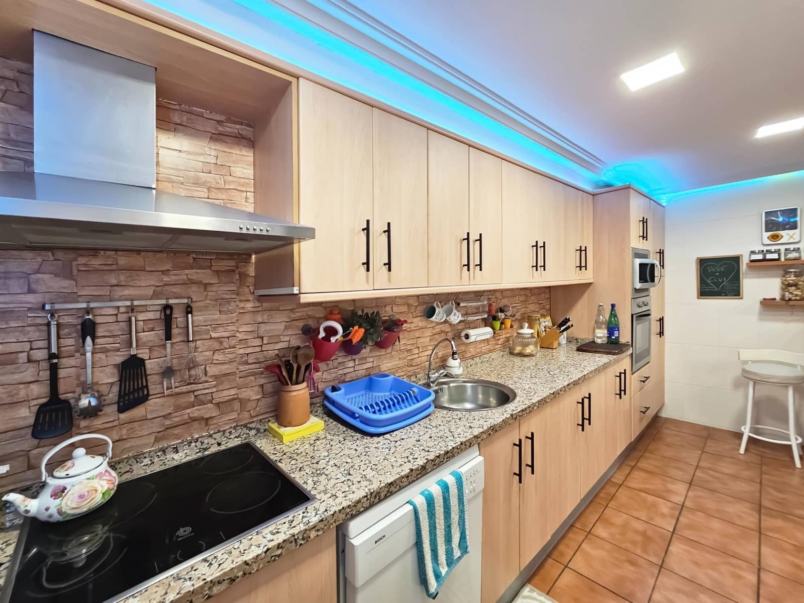 2 bedroom Bungalow for sale in Gran Alacant with pool - € 210,000 (Ref: 10020986)