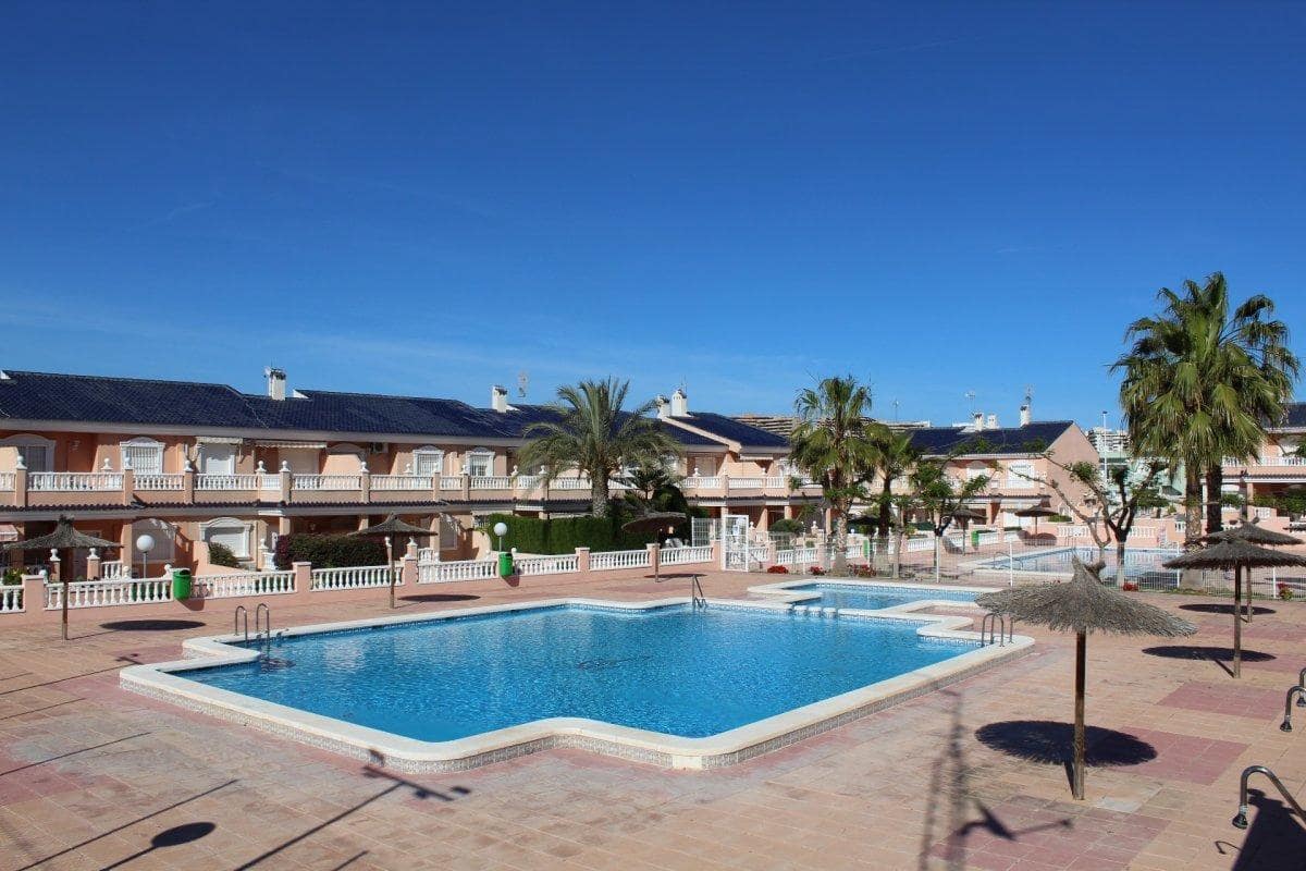 2 slaapkamer Bungalow te koop in Gran Alacant met zwembad garage - € 259.000 (Ref: 10024214)
