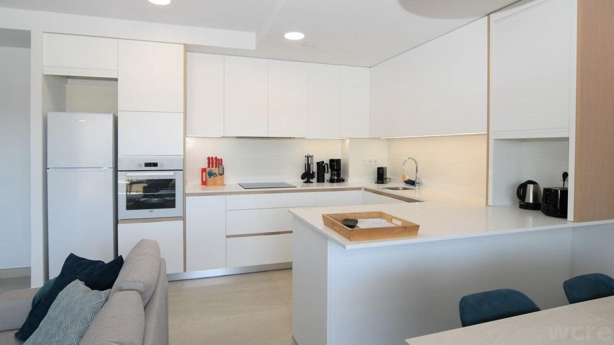 Apartamento de 2 habitaciones en Santa Pola en venta con piscina garaje - 299.000 € (Ref: 10030640)