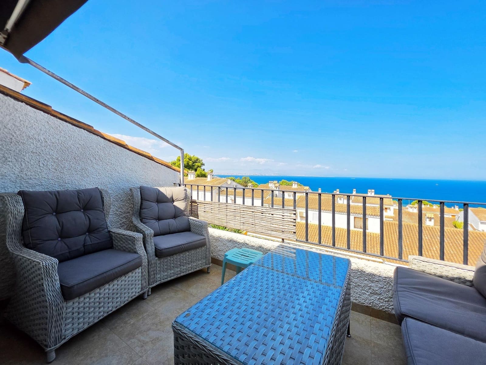 3 bedroom Bungalow for sale in Gran Alacant with pool - € 360,000 (Ref: 10037497)