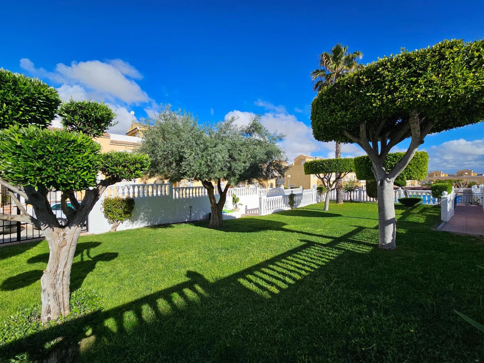 2 bedroom Terraced Villa for sale in Gran Alacant with pool - € 239,900 (Ref: 10037498)