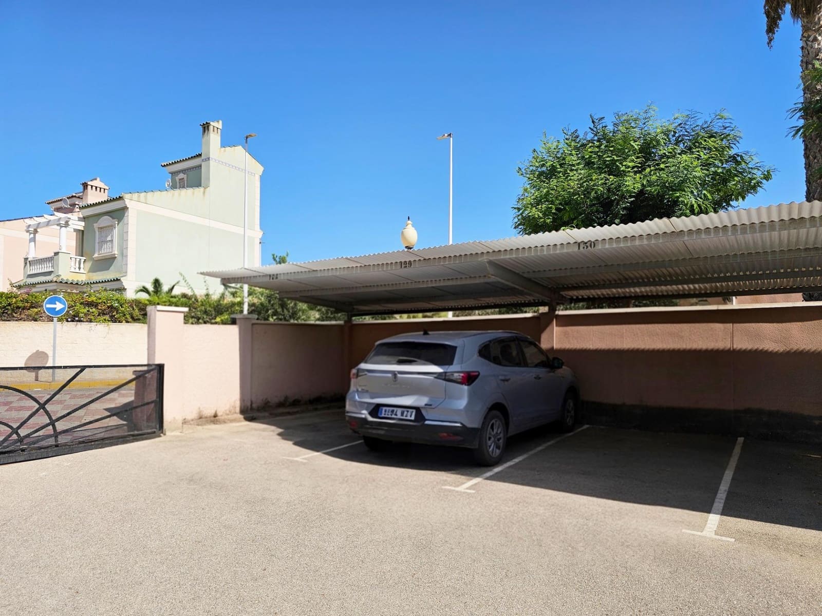 2 bedroom Penthouse for sale in Gran Alacant with pool - € 198,000 (Ref: 10044882)