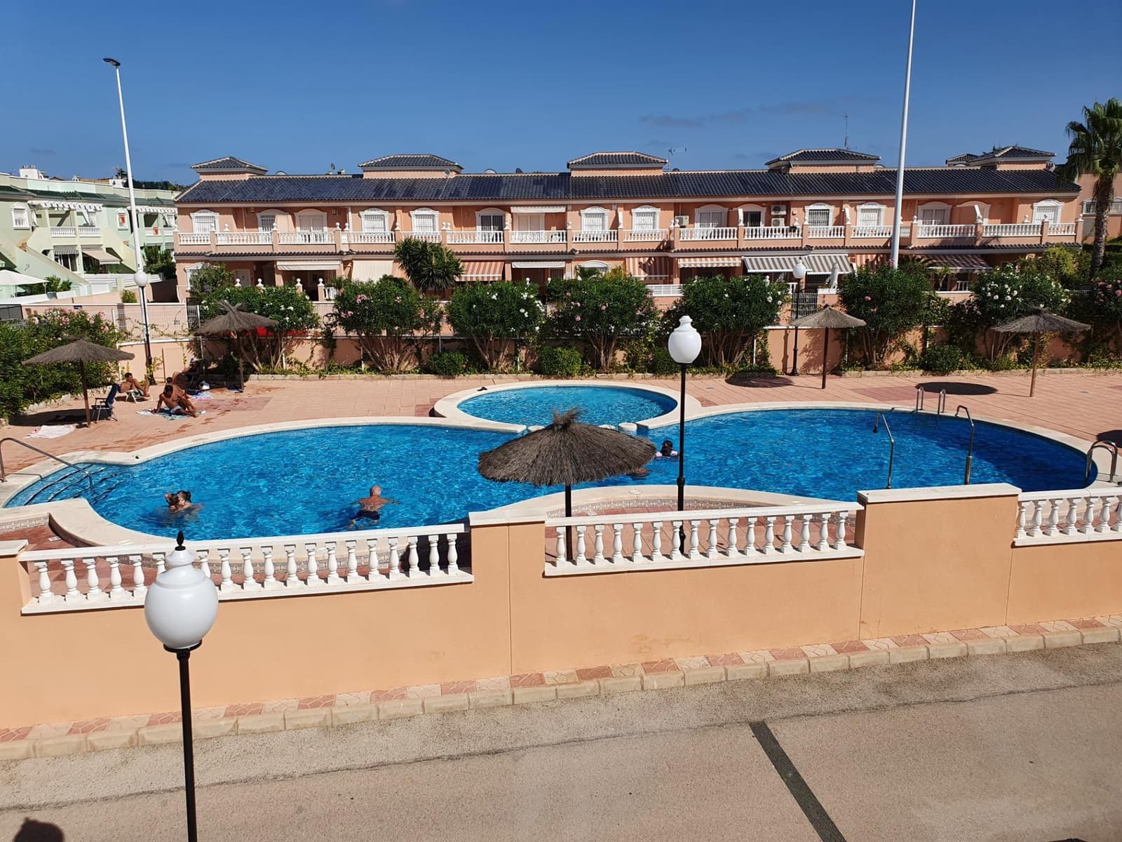 2 bedroom Penthouse for sale in Gran Alacant with pool - € 198,000 (Ref: 10044882)