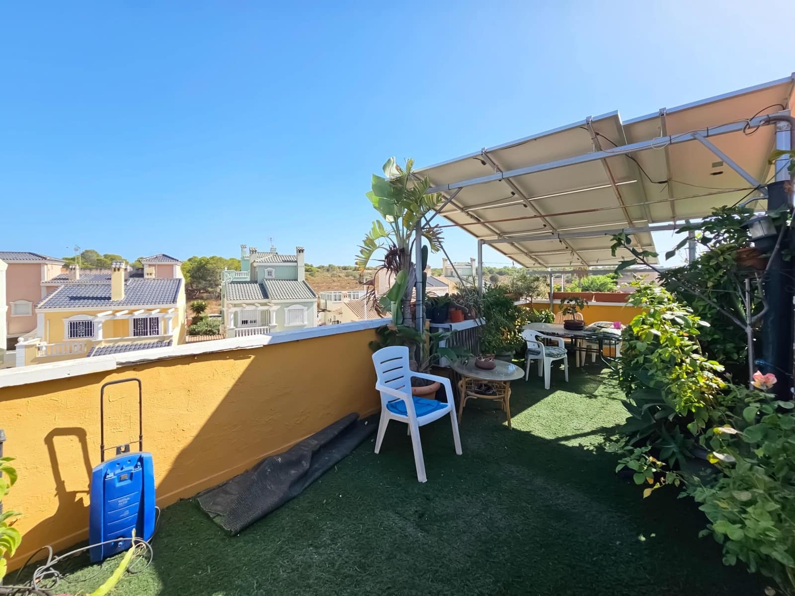 2 bedroom Penthouse for sale in Gran Alacant with pool - € 198,000 (Ref: 10044882)