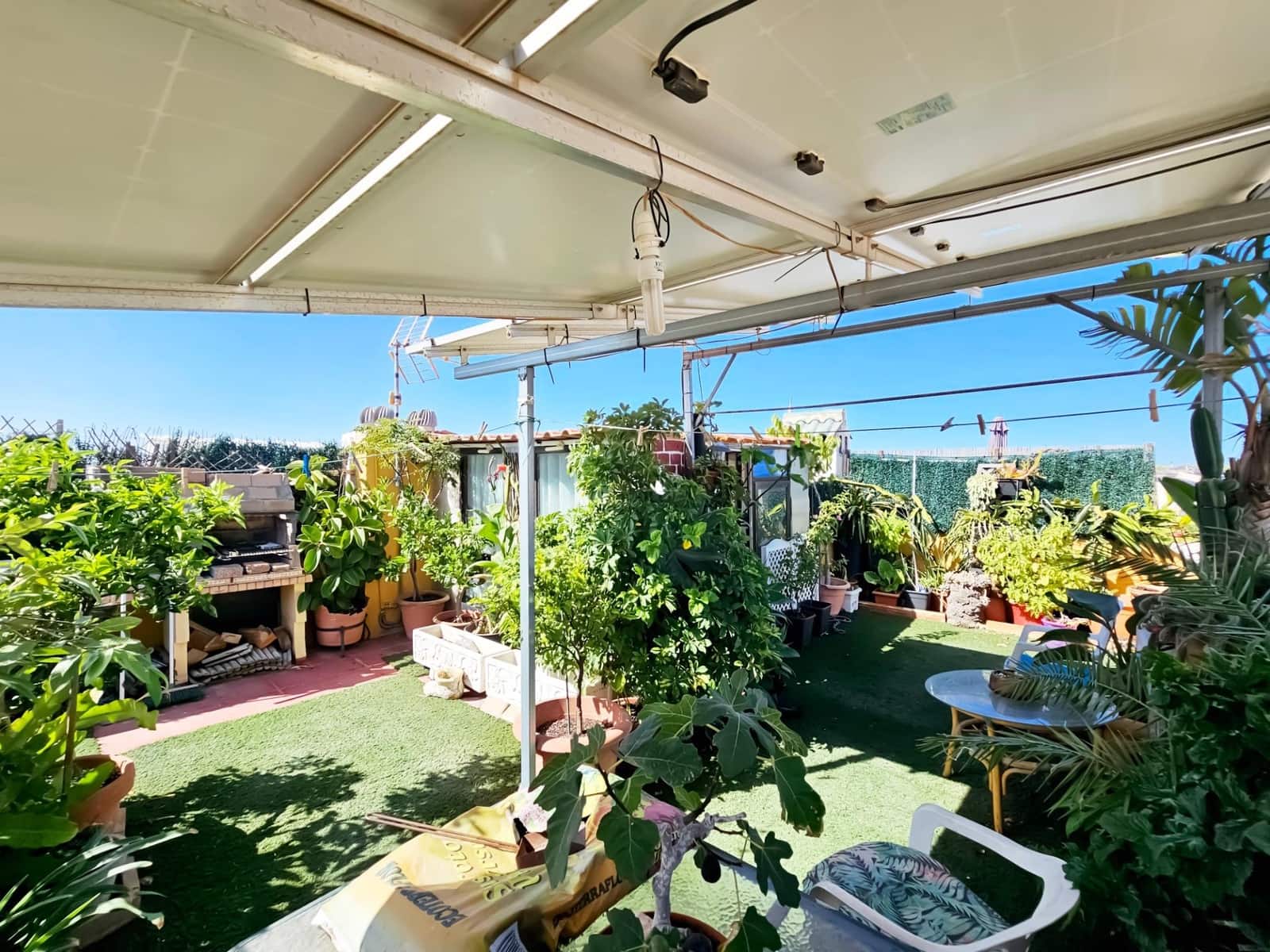 2 bedroom Penthouse for sale in Gran Alacant with pool - € 198,000 (Ref: 10044882)