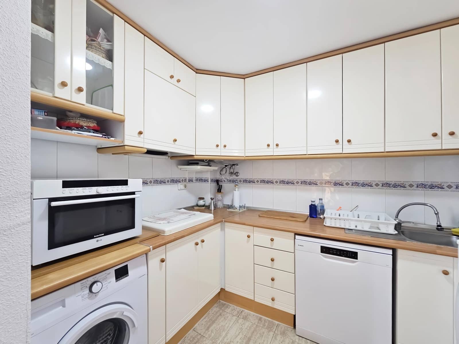 3 sypialnia Apartament na sprzedaż w Arenales del Sol z basenem - 265 500 € (Ref: 10062069)