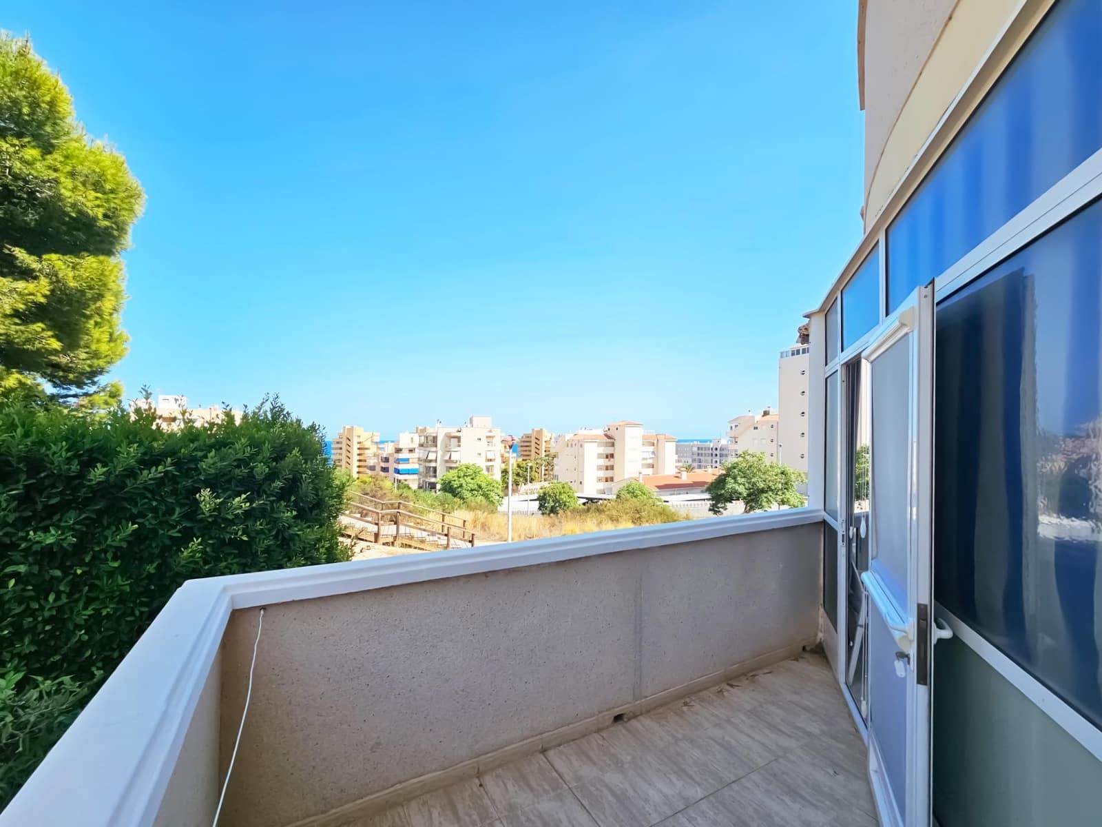 3 sypialnia Apartament na sprzedaż w Arenales del Sol z basenem - 265 500 € (Ref: 10062069)