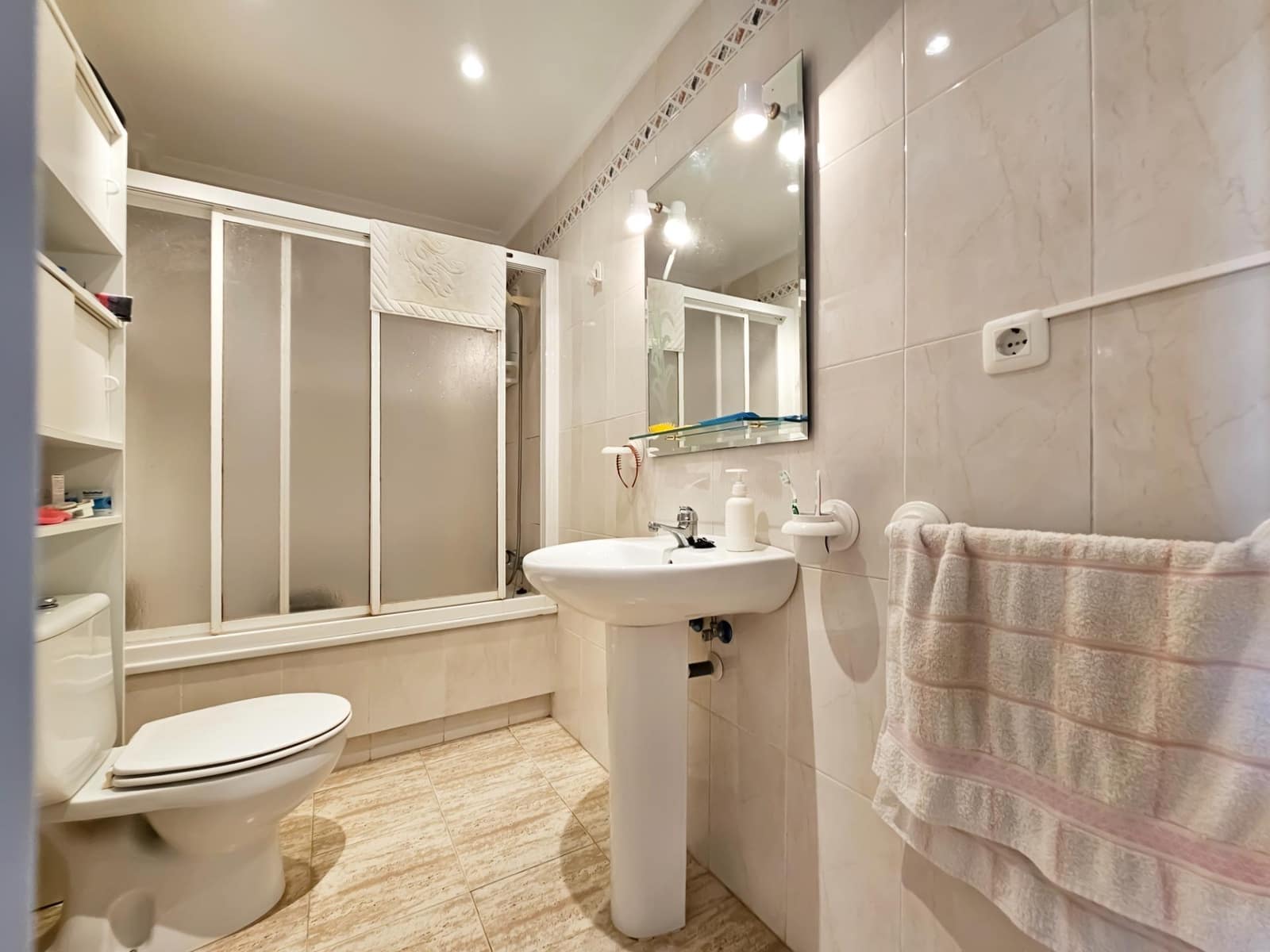 3 sypialnia Apartament na sprzedaż w Arenales del Sol z basenem - 265 500 € (Ref: 10062069)