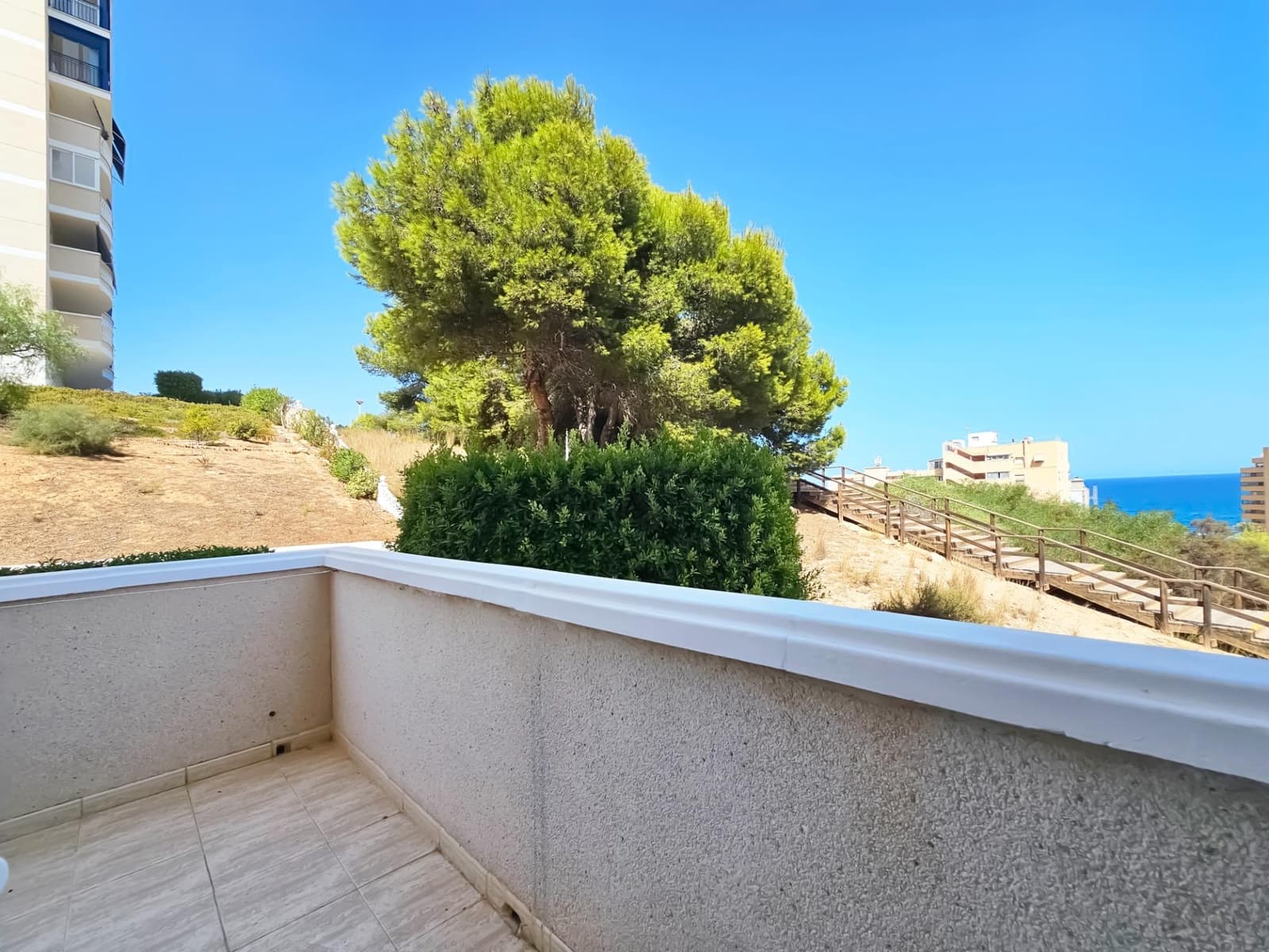 3 sypialnia Apartament na sprzedaż w Arenales del Sol z basenem - 265 500 € (Ref: 10062069)
