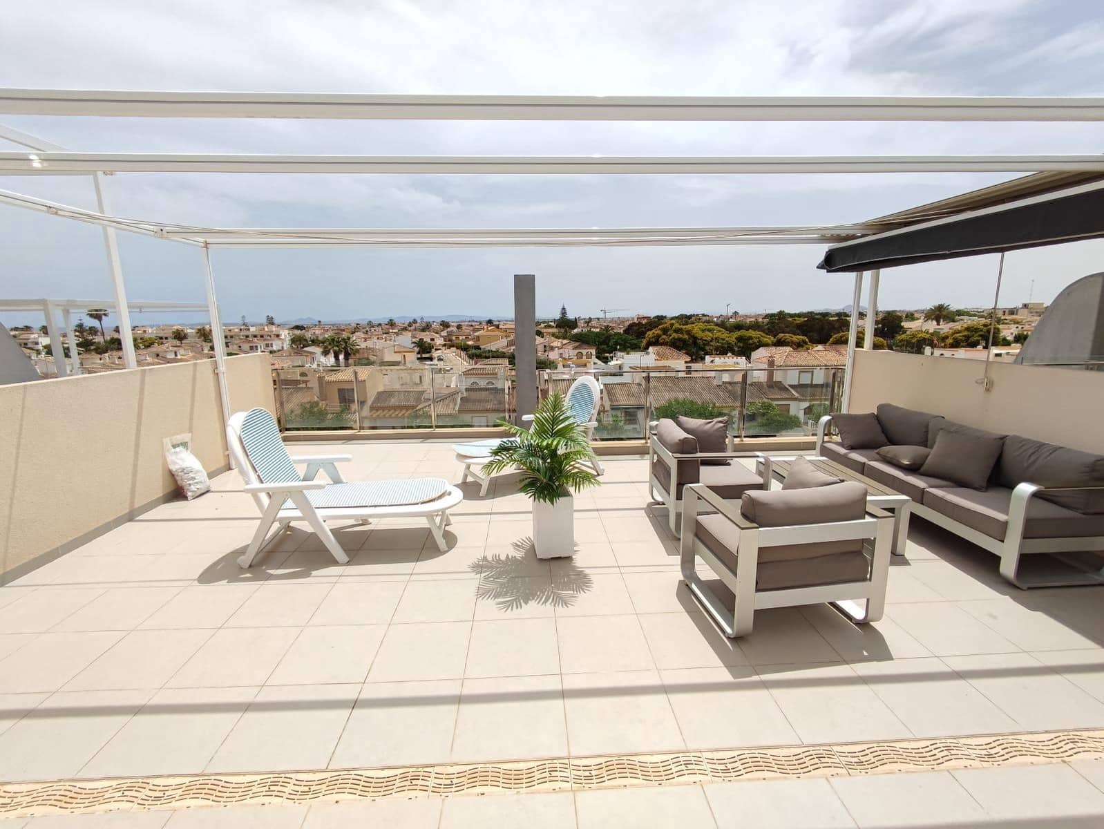 2 Zimmer Apartment zu verkaufen in Torre de la Horadada mit Pool - 330.000 € (Ref: 10089776)
