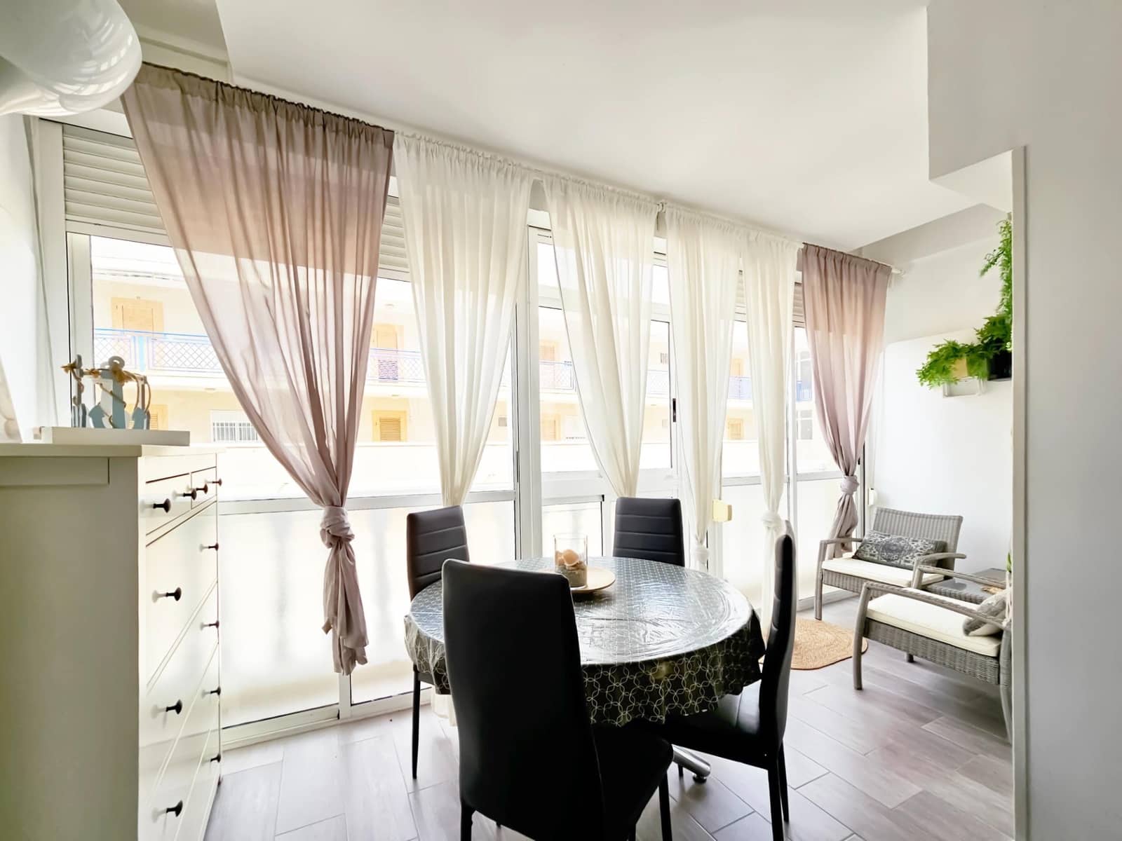 1 soverom Studio til salgs i Arenales del Sol med svømmebasseng garasje - € 179 000 (Ref: 10129591)