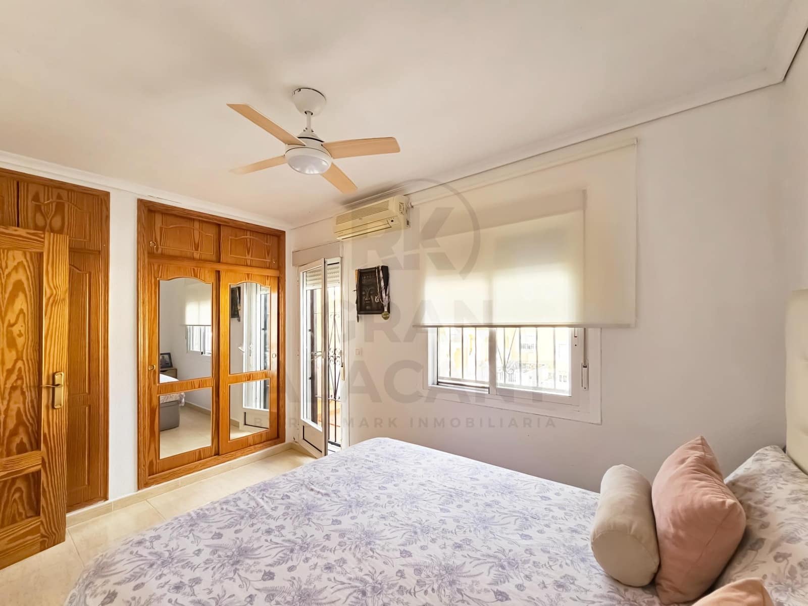 3 sovrum Radhus till salu i Gran Alacant med pool garage - 312 000 € (Ref: 10129592)